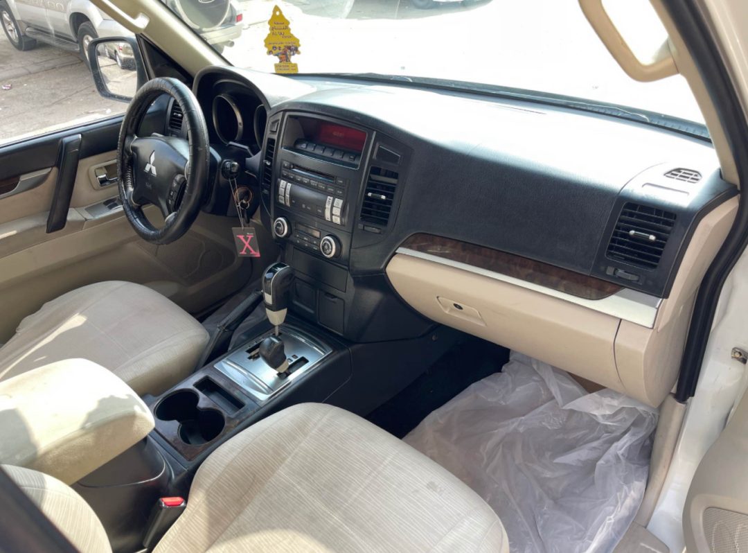 For sale: Mitsubishi Pajero, 2010 model